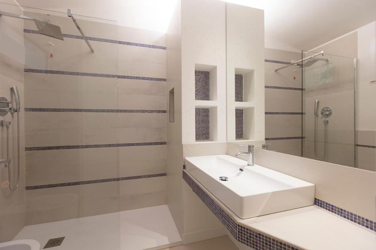 B&B La Porta Sulla Spiaggia 콰르투 산텔레나 외부 사진